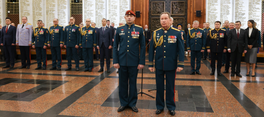 THE DIRECTOR OF THE ROSGUARD ARMY VIKTOR ZOLOTOV HANDED THE "GOLD STARS" OF THE HEROES OF RUSSIA TO THE OFFICERS ON THE DAY OF THE NATIONAL GUARD TROOPS